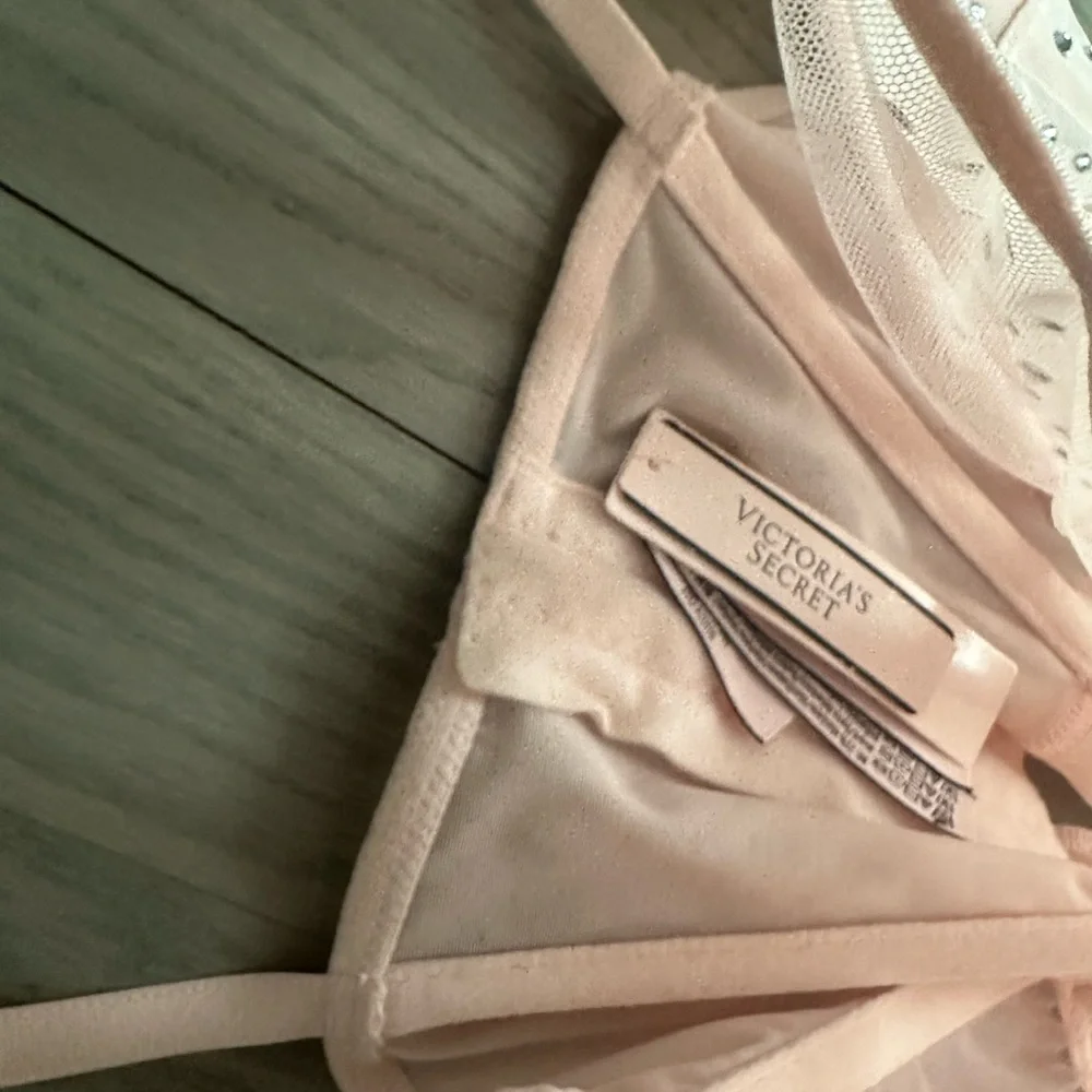 Victoria Secret Pink Rhinestone Bodysuit. Sz L. NWT! - Picture 4 of 7